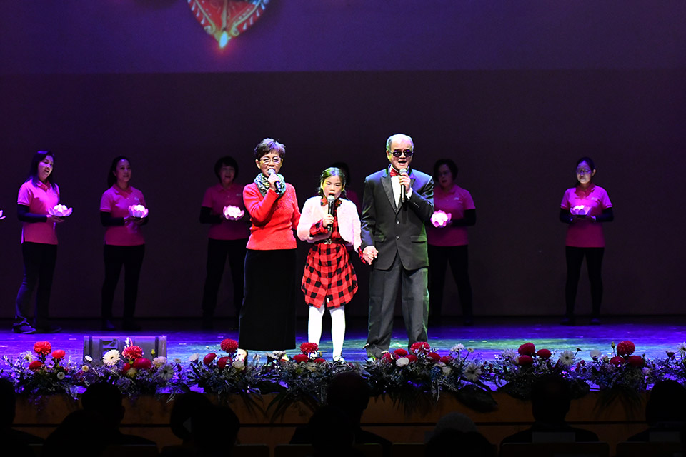 蘇建民闔家合唱